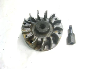 McCulloch Eager Beaver Blower 40005103 Flywheel Assembly part 222308 - Picture 1 of 2