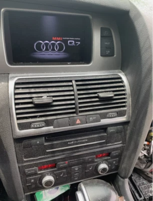 2012  AUDI Q7 DASH NAVIGATION INFORMATION DISPLAY SCREEN OEM 8R0919604 Foto 1 de 4