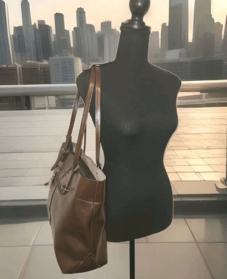 S-zone Brown Leather Tote Shoulder Handbag 17x10x5 - Image 1 of 4