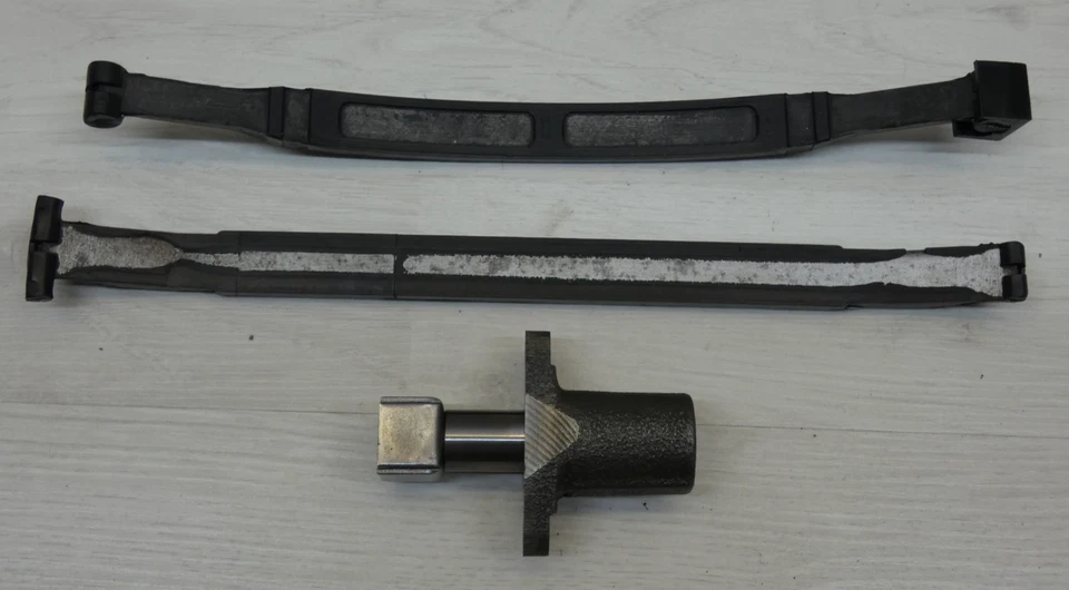 Yamaha XS 400 SE Special 4G5 Gleitschienen komplett mit Kettenspanner - Bild 1 von 2