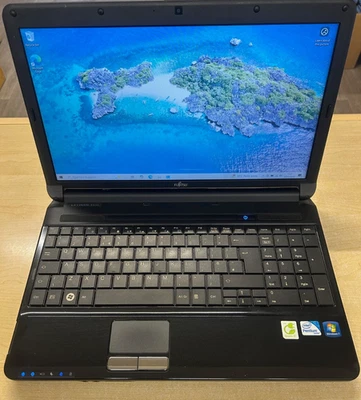 Fujitsu Siemens Lifebook AH530 Notebook Laptop 15.6" 250GB HDD Win10 - Image 1 of 4