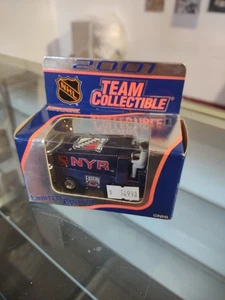  NEW YORK RANGERS Zamboni 2001  Team Collectible NHL Hockey 1:50 - Picture 1 of 2
