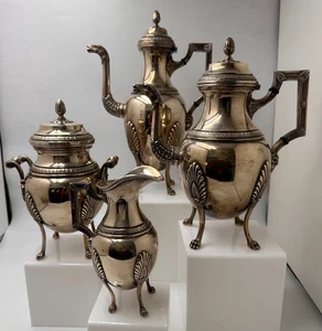 Service à thé et café en métal argenté à décor Empire tête de bélier XIXe siècle - Imagen 1 de 16