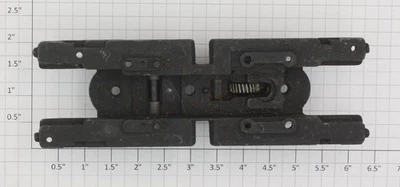 Lionel 60-65 Trolley Frame Assembly with Wheels - Image 1 of 3