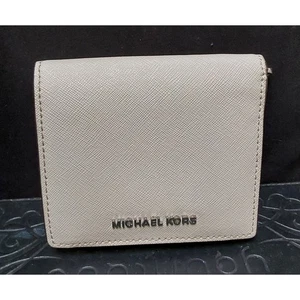 Michael Kors grau Geldbörse gefaltet kompakt 4" x 4" viele Fächer mit Ausweisfach - Bild 1 von 4