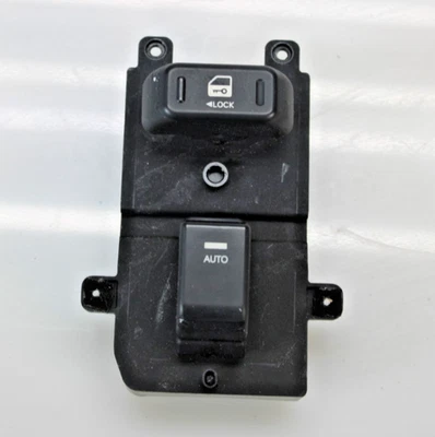 2009-2012 HYUNDAI GENESIS COUPE ПАССАЖИРСКАЯ ПРАВАЯ ДВЕРЬ ПЕРЕКЛЮЧАТЕЛЬ УПРАВЛЕНИЯ ОКНОМ OEM - Изображение 1 из 3
