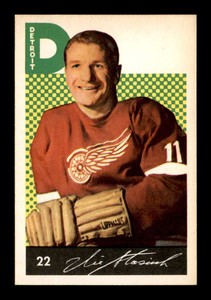 1962 Parkhurst #22 Vic Stasiuk   NM+ X2804652