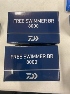 1 NEUE Daiwa FreeSwimmer 8000 4,7:1 Spinnrolle - Schwarz (FRSW8000) UNGEÖFFNET - Bild 1 von 3