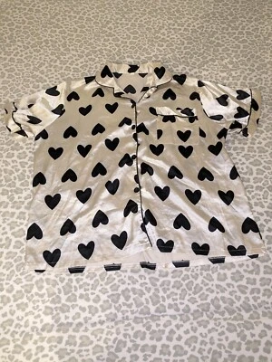 Women's 2XL White Collared Heart Pattern Button Up Cooling Sleepwear T-shirt Top - Image 1 of 4