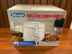DeLonghi Cool-Touch Deep Fryer 2.2-lb. Food Capacity Easy Clean System 5 Heat - Picture 1 of 3
