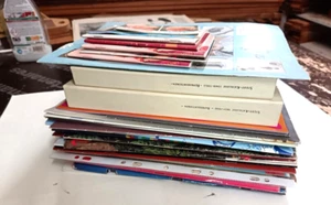 POUPEES OURS JOUETS LOT DE 38 CATALOGUES FABRICANTS + 2 COFFRETS STEIFF - Photo 1/18