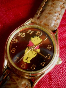 RARE BROWN FACE POOH LADIES WATCH /GOLD TONE  - Picture 1 of 5