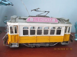 Yellow city tour LISBOA Bus, Retro handicraft - Picture 1 of 4