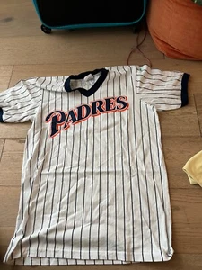 Vintage 90s San Diego Padres Majestic T-Shirt L Pinstripe MLB New - Picture 1 of 5