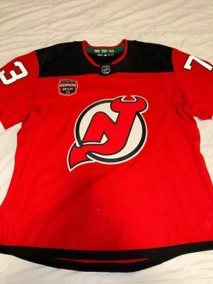 New Jersey Devils Adidas MiC Juego Usado 23-24 Tyler Toffoli Anillo de Honor Brylin Foto 1 de 4