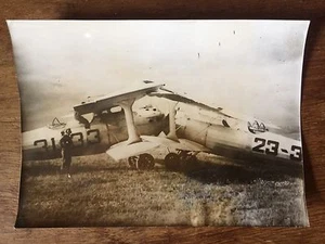 P4/ PHOTOGRAPHIE de PRESSE ARGENTIQUE "LA RENCONTRE DE DEUX AVIONS" - MADRID - Picture 1 of 3