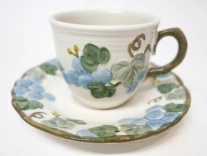 Poppy Trail By Metlox Sculptured Blue Grape Green Vine Coffee 1 Cup + 1 Saucer - Picture 1 of 3