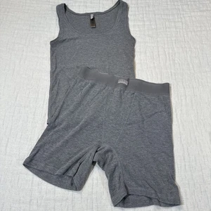 Skims grau Tank Top & Boxershorts Set Größe Medium - Bild 1 von 8
