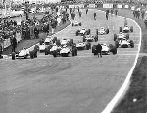 FOTO DAN GURNEY EAGLE AAR SURTEES 1967 RACE OF CHAMPIONS PERIODE GINTHER - Bild 1 von 1