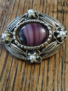 Celtic style oval pin brooch, lilac, plum, pre owned - Picture 1 of 2
