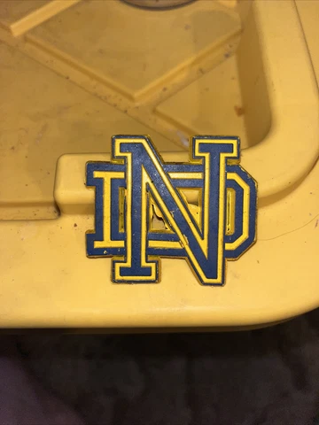 Vintage Notre Dame Fighting Irish Magnet 2 Inches Tall Rare And Hard To Find Cover