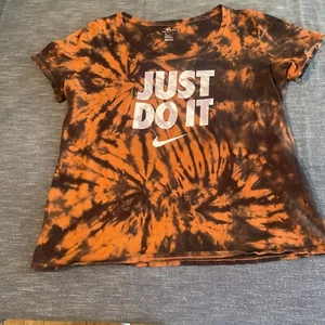 The Nike Camiseta Naranja con Negro Just Do It Corte Atlético Personalizado Tie Dye Mujer L - Imagen 1 de 7
