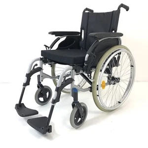 Rollstuhl Invacare Action² NG Faltrollstuhl Leichtlaufrollstuhl Sitzbr. 45 cm - Bild 1 von 9