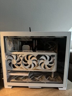 Lian Li O11 Dynamic Mini inkl. vertical GPU Mount - Bild 1 von 2