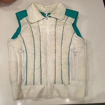 MOUNTAIN GOAT WHITE STAG DOWN VEST JACKET WOMENS M MEDIUM GREEN PUFFER VINTAGE  - Image 1 of 4