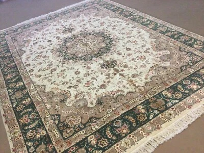 9’ X 12’ Beige Green Wool & Silk Flowers Hand Knotted Oriental Rug Traditional - Image 1 of 4