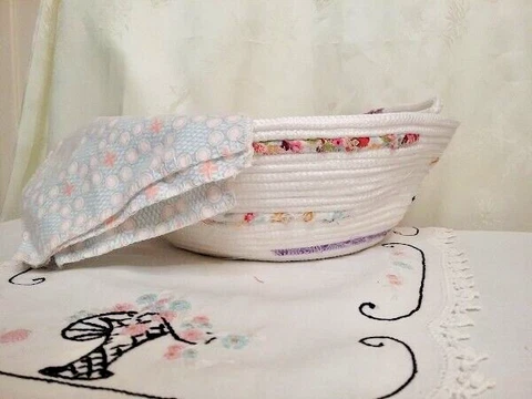 White/Multicolored Coiled Fabric Round Basket w/ Dusting Cloths Montessori Cover