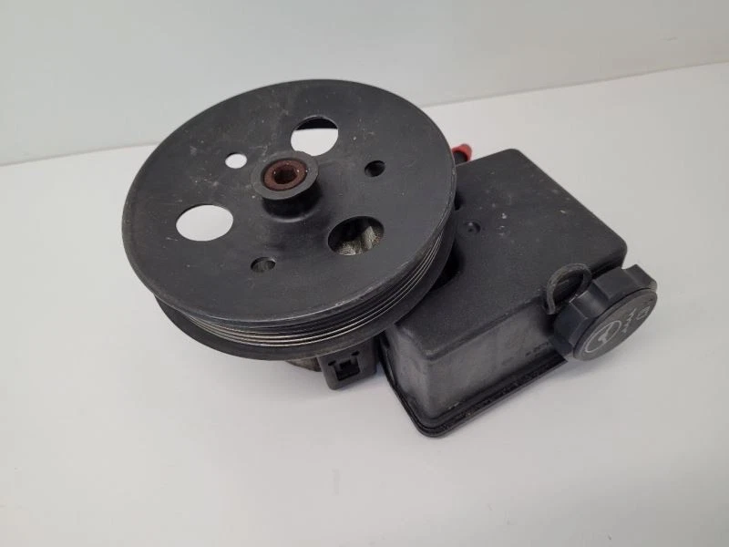 Bomba de dirección asistida Buick Allure 2006 07 08 3,8 L 88965498 Foto 1 de 4