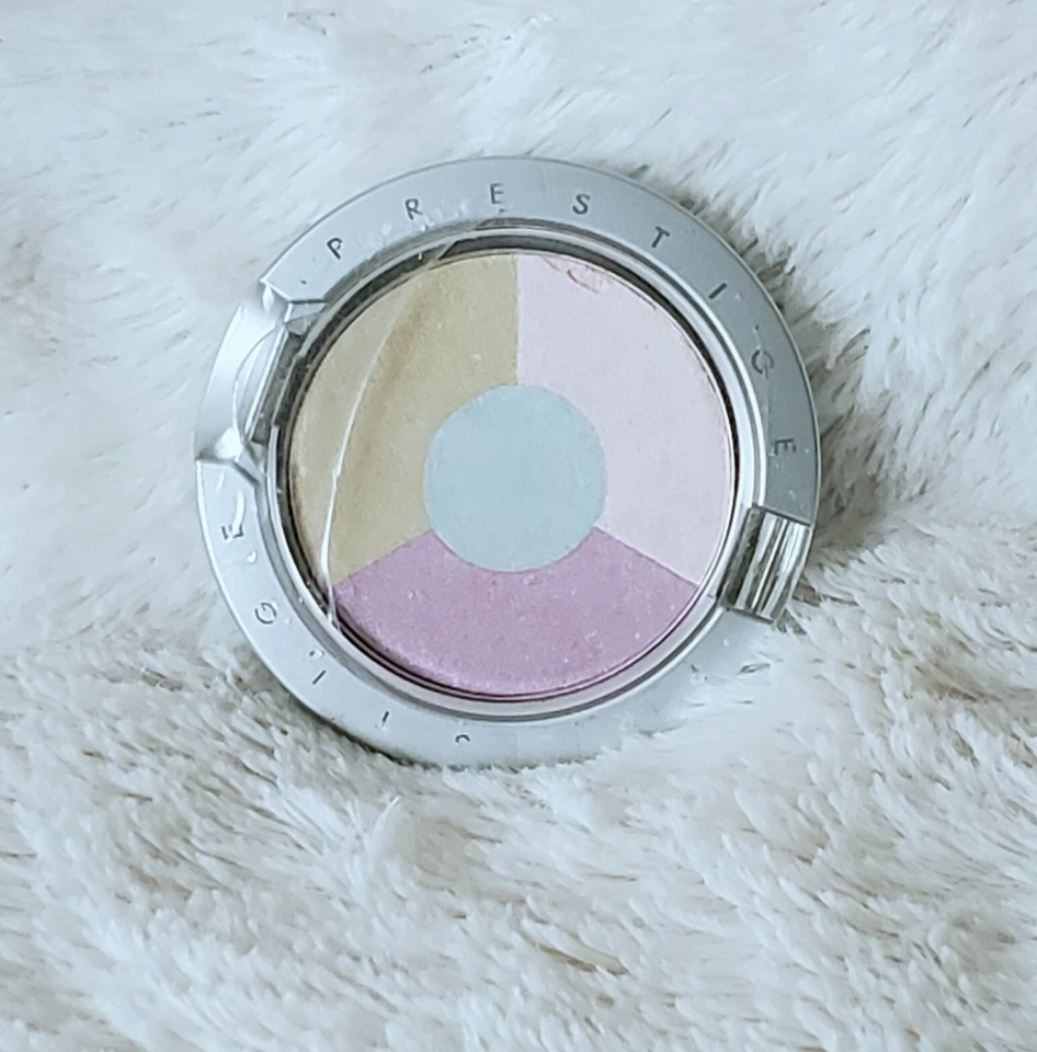 Prestige Cosmetics Eyeshadow Quad - Sea Breeze - 2.2g/ 0.08 oz - Image 1 of 3