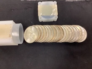 1977 Cien 100 Mexican Silver Pesos, Gem Uncirculated roll of 20 coins! - Picture 1 of 2