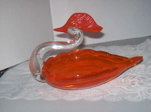 VINTAGE MURANO STYLE HAND BLWON CRYSTAL ART GLASS ORANGE SWAN WITH ORANG COMB. - Picture 1 of 8