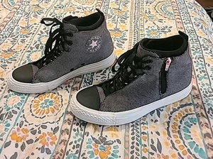 Converse Chuck Taylor All Star Womens Sz 8 Pink And Black Sneakers Laceup, Zip - Picture 1 of 5