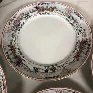 Royal Worcester Village Christmas Dinner Plates Fine Porcelain 1998 Set of 4 - Picture 1 of 10