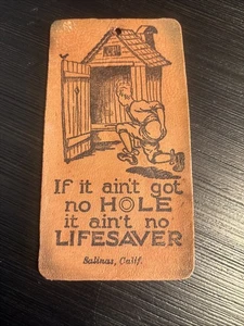 52) Cartolina d’epoca in pelle novità ricordo di Salina’s, CA tema outhouse - Foto 1 di 4
