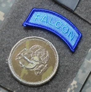 DAESH BASHER JSOC SEAL ODA SAS SP OP vêlkrö 2" 2-TAB: Blue Falcon + 2" teschio - Foto 1 di 12