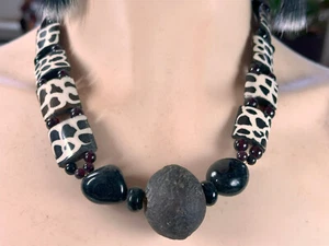Necklace African Mud Cloth Pattern Horn beads Recycled Glass Agate, Garnet - Picture 1 of 4