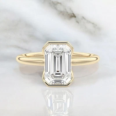 18k Yellow Gold Wedding Ring Lab Grown 2 Carat IGI Certified Emerald Diamond - Image 1 of 4