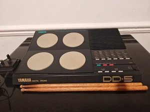 Yamaha DD5 DD-5 Drum Machine Digital Drums Drumsticks & Netzteil - Bild 1 von 7
