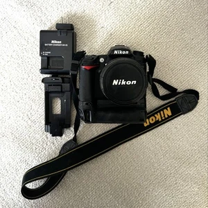 Nikon D7000 DSLR Camera with Lens Cap and Battery 16.2MP ISO 100-6400 - Picture 1 of 7