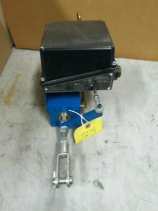 Siemens Pneumatic Actuator W/Series 760 Valve Controller 21051 (New)  - Picture 1 of 8