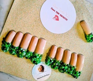 Press On Nails Handarbeit mit Strass grüne Spitzen Größe XL - Bild 1 von 2