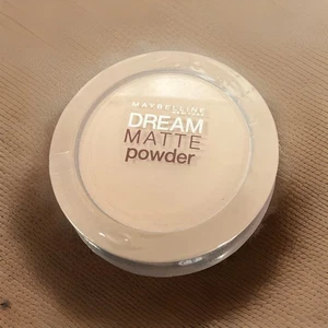 Maybelline Dream Matte Powder Cream (Light 4-5) Brand New - Picture 1 of 3