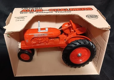 Винтажный антикварный трактор ALLIS-CHALMERS WD-45 литой металл ERTL 1:16 NO1206 (1985) - Изображение 1 из 4