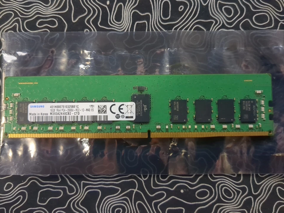 Samsung 16GB DDR4 2666MHz PC4-21300 ECC RDIMM Memory RAM M393A2K40CB2-CTD ES — 第 1/1 张图片