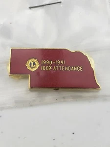 Vintage 1990 - 1991 100% Attendance Nebraska Red Lions Club Pin - Bild 1 von 3