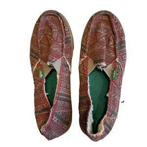 Sanuk slip on shoes Sz 8/39 Aztec Maroon